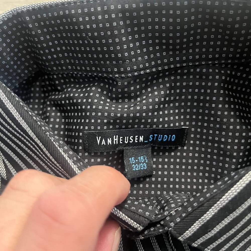 Men's Van Heusen Long Sleeve Dress Shirt 15/15.5 NWT Black/White Stripe - Picture 3 of 4